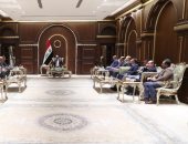 رئيس النواب العراقى للوفد الإعلامى المصرى: ندعم تعزيز التعاون لصالح الشعبين