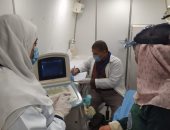 علاج 547 حالة مرضية ضمن مبادرة حياة كريمة فى إحدى قرى الفرافرة.. صور