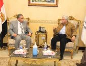 محافظ سوهاج يستقبل وزير التعليم العالى