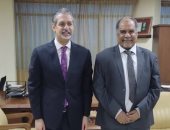 سفير مصر بالخرطوم يلتقى وزير التعليم العالى السودانى