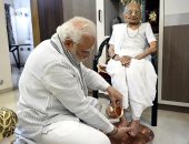 عمرها 99 عاما.. وفاة والدة رئيس وزراء الهند