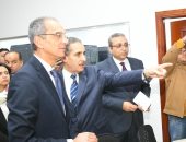 وزير الاتصالات ومحافظ الغربية يفتتحان 4 مكاتب بريد ويتفقدان عددا من المنشآت الرقمية