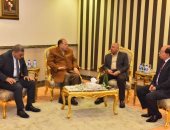 محافظ أسيوط يستقبل وزير النقل لتفقد المشروعات الجارى تنفيذها