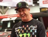وفاة كين بلوك سائق سباقات الرالى المحترف فى حادث "عربة جليد"