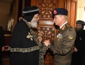 وزير الدفاع يهنئ البابا تواضروس الثانى بمناسبة عيد الميلاد المجيد