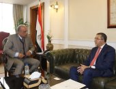 وزير قطاع الأعمال العام يبحث مع سفير الهند تعزيز التعاون الاقتصادى بين البلدين