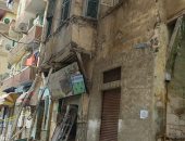 إزالة الأجزاء الخطرة من عقار المنشية المنهار فى الإسكندرية