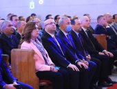 محافظ بني سويف يهنئ أبناء الطائفة الإنجيلية بعيد الميلاد المجيد.. صور