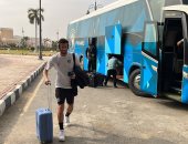 بيراميدز يصل الدفاع الجوى استعدادا للقاء المحلة بالدورى