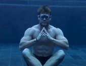 بطل فيلم "ثور" يمكث تحت الماء حابسًا أنفاسه 200 دقيقة.. فيديو
