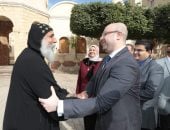 محافظ بني سويف يزور دير ناصر لتقديم التهنئة للأخوة المسيحيين بحلول عيد الميلاد