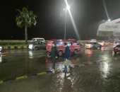 لا تستخدم الموبايل وتصور البرق.. نصايح عاجلة من الأرصاد للمواطنين بسبب الأمطار