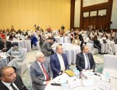 محافظ بورسعيد يشارك فى ورشة عمل "توطين  التنمية المستدامة"