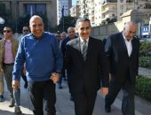 ‫‬وزير قطاع الأعمال العام يستهل زيارته لشركة غزل المحلة بلقاء محافظ الغربية