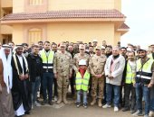 الفريق أسامة عسكر يتفقد عناصر القوات المسلحة بالمشروعات التنموية بشمال سيناء