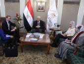 وزير التعليم العالى يستقبل ممثل برنامج الأمم المتحدة الإنمائي في مصر