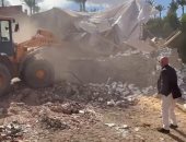 محافظة الجيزة تشن حملة لإزالة مخالفات البناء فى أبو النمرس.. صور