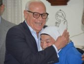 وفاءً بوعد محافظ بورسعيد.."أم محمد" تؤدي العمرة بعد 55 عامًا من الكفاح