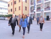 محافظ دمياط تتابع سير الامتحانات للصف الثانى الثانوى وتتفقد لجان "الإعدادية"