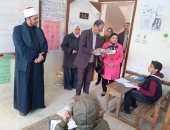 وكيل أزهر الإسكندرية يتفقد لجان امتحانات الشهادات والنقل فى المنتزه