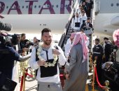 استقبال نجوم باريس سان جيرمان بالورود فور وصولهم الرياض.. فيديو وصور