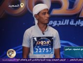 مصطفى عباس من الأقصر يقدم مشهدا تمثيليا لـ وليم شكسبير فى برنامج الدوم