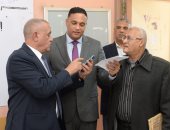 محافظ الدقهلية يتفقد سير امتحانات الشهادة الإعدادية فى يومها الأول 