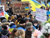 العالم هذا المساء.. مظاهرات فى بولندا احتجاجا على المشاركة فى العمليات العسكرية بأوكرانيا.. دب قطبى يقتل سيدة وطفلها فى أول هجوم من نوعه منذ 30 عاما بولاية ألاسكا.. وروسيا تجرى تدريبات دفاعية فوق العاصمة موسكو