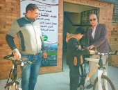 وكيل وزارة الشباب بكفر الشيخ يشهد تسليم دراجات الدفعة الأولى لأسر الشهداء