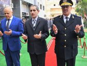 محافظ الغربية يضع إكليلا من الزهور على النصب التذكارى للشهداء احتفالا بعيد الشرطة