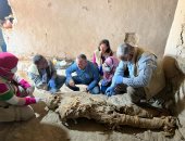 اكتشاف دفنات عائلية من عصر الانتقال الثانى لأول مرة بالبر الغربى بالأقصر