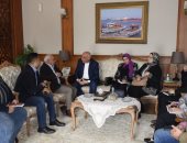 محافظ بورسعيد يؤكد استمرار التدريب والتأهيل للعاملين بالإدارات المالية 