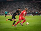 بايرن ميونخ يسقط فى فخ التعادل ضد فرانكفورت بالدوري الألماني.. فيديو