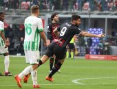 ميلان فى ضيافة ساسولو بالدوري الإيطالي 
