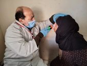 إجراء الكشف الطبي على 1555 مواطنا بقافلة حياة كريمة لقرية منية جناج فى كفر الشيخ