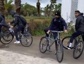 جولة ترفيهية لنجوم الأهلي بالدراجات فى شوارع المغرب قبل مونديال الأندية.. صور