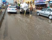 حالة الطقس بكفر الشيخ توقف حركة الملاحة بميناء الصيد.. صور