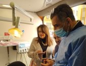 وزيرة الهجرة تتفقد قافلة طبية لأهالى الأسمرات بمشاركة خبير مصرى بالخارج 
