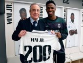 ماذا قدم فينيسيوس جونيور فى 200 مباراة بقميص ريال مدريد؟