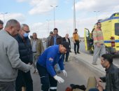 محافظ القليوبية يطلب الإسعاف لمواطن صدمه تروسيكل خلال جولة بمدينة الخصوص