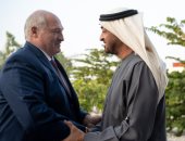 رئيس الإمارات يستقبل رئيس بيلاروسيا ويبحثان مختلف أوجه العلاقات الثنائية