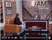 "آدم شو" يسخر من عشوائيات الطريق والتوك توك وبعض الرقصات الغريبة