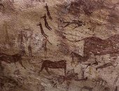 "كهف الوحوش".. رسومات وأيقونات تعود إلى 7 آلاف سنة فى جبال الجلف بالوادى الجديد 