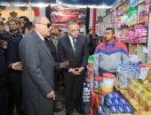 محافظ سوهاج يفتتح معرض "أهلا رمضان" بمدينة أخميم ..صور
