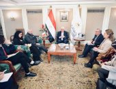 وزير التعليم العالى يلتقى سفير فرنسا بالقاهرة لبحث التعاون بين البلدين