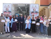 حصاد زيارة وزير القوى العاملة للبحر الأحمر.. فرص عمل ووثائق تأمين للعمالة