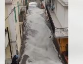 فيضانات تضرب سكاليتا بإيطاليا.. وإغلاق المدارس بمدينة سيينا بعد هزات أرضية