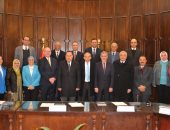 رئيس جامعة الإسكندرية يستقبل وفد "هال" البريطانية لبحث سبل التعاون