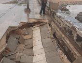 محافظ مطروح: جار إعادة ردم هبوط كورنيش مدينة السلوم بسبب الأمطار