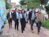 محافظ دمياط تفاجئ مدينة كفر سعد وتحيل 3 من العاملين للتحقيق